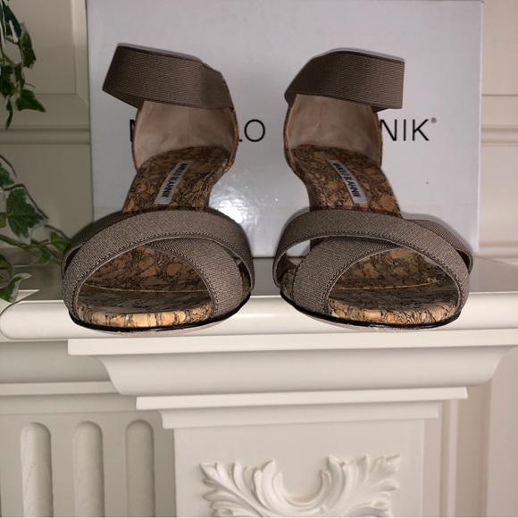 Manolo Blahnik Taupe Wedge Elastic Strap Espadrilles New Size 38 - Picture 4 of 10